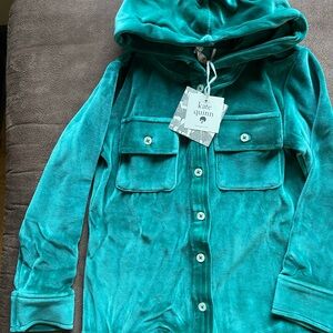 Kate Quinn 2T velour Mountain Pine Shacket